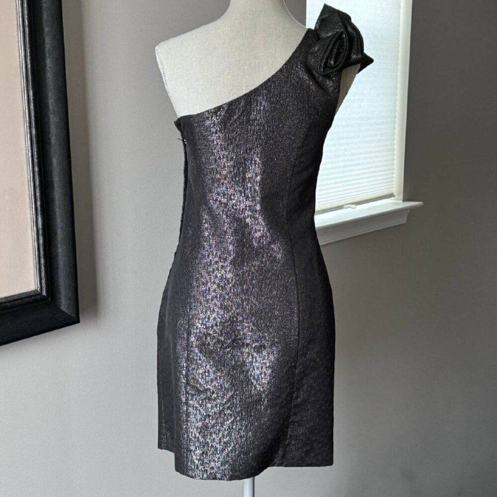 NWOT! H&M Stunning One Shoulder Silver Party Dress - Size 6 - Picture 7 of 7